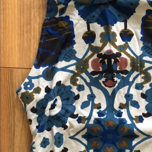 Printed Halter Bodysuit - Picture 2 of 3